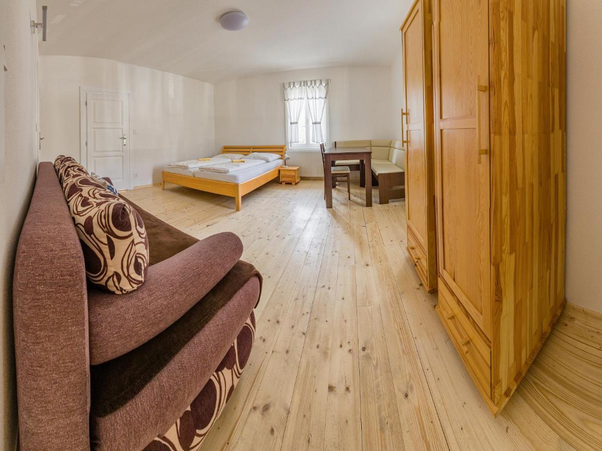 Svajciarsky Dom Guest House Vysoke Tatry Bagian luar foto
