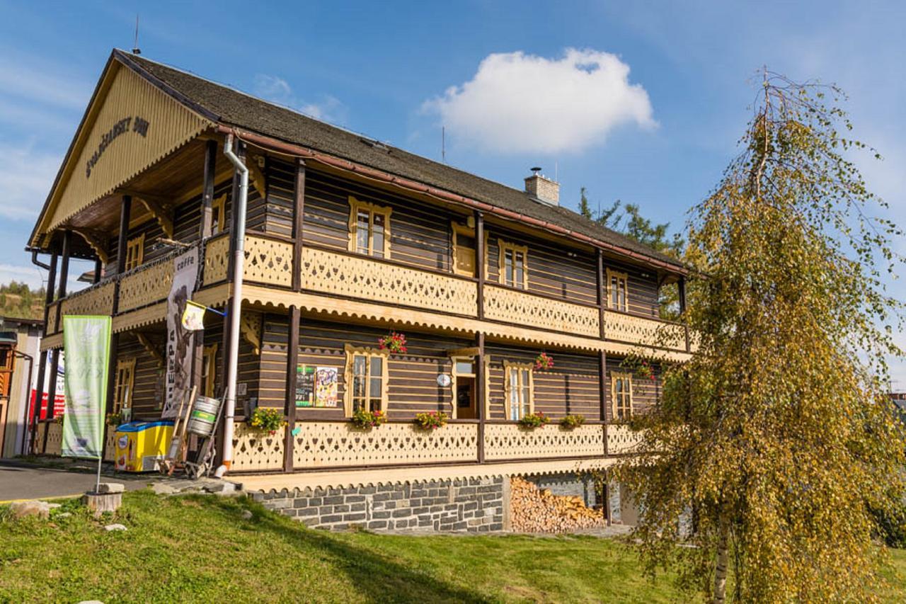 Svajciarsky Dom Guest House Vysoke Tatry Bagian luar foto