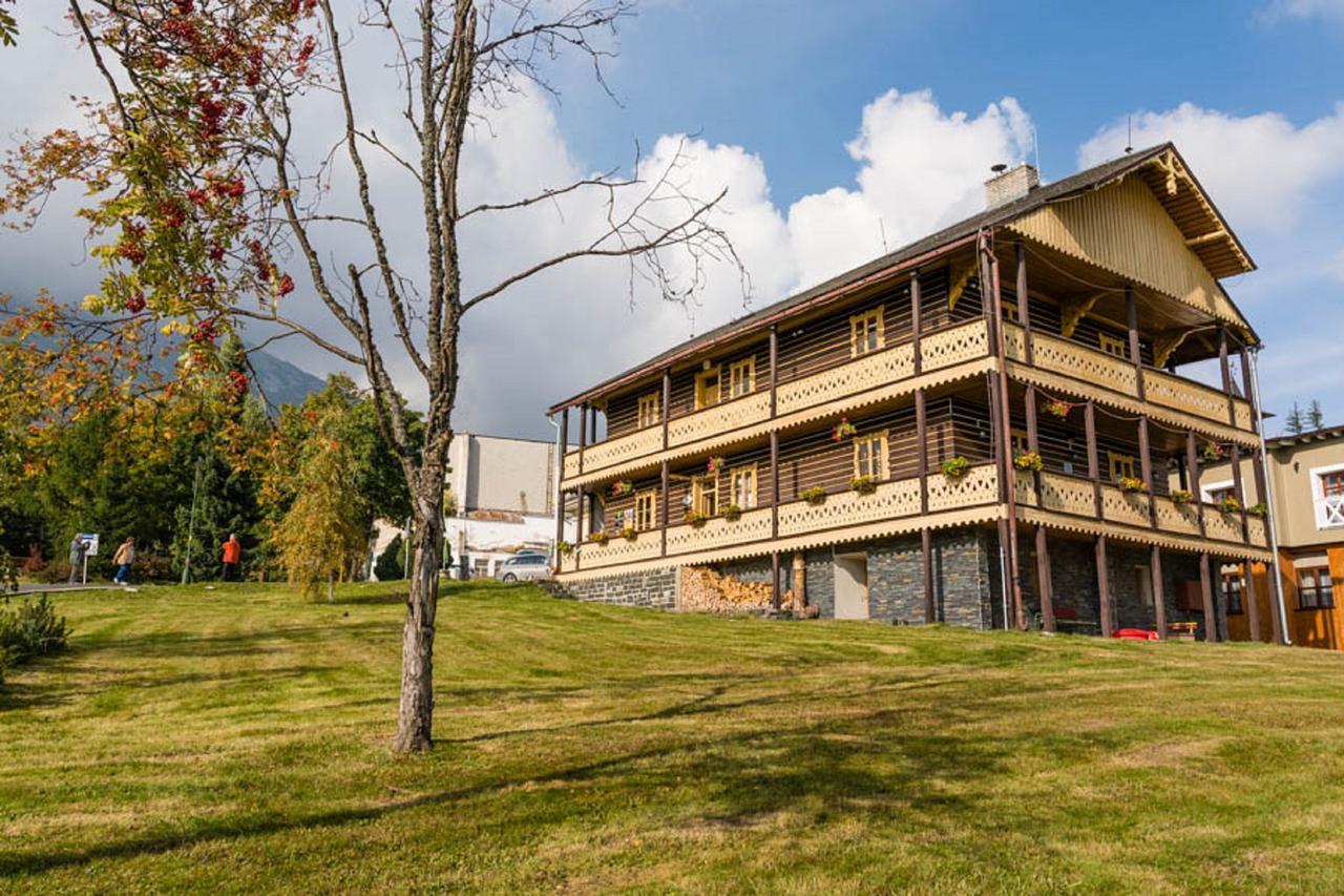 Svajciarsky Dom Guest House Vysoke Tatry Bagian luar foto